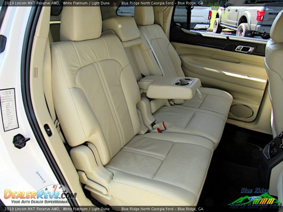 2019 Lincoln MKT Reserve AWD White Platinum / Light Dune Photo #12