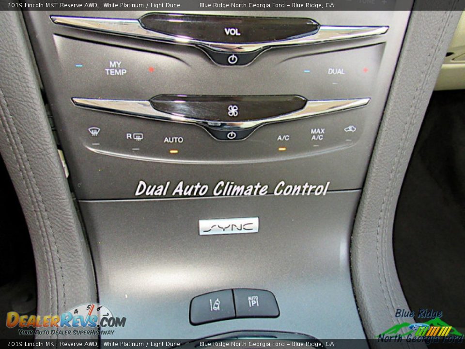 2019 Lincoln MKT Reserve AWD White Platinum / Light Dune Photo #24