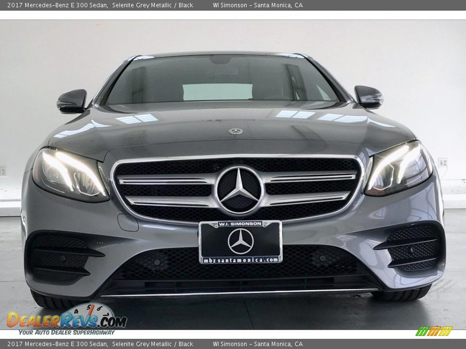 2017 Mercedes-Benz E 300 Sedan Selenite Grey Metallic / Black Photo #2