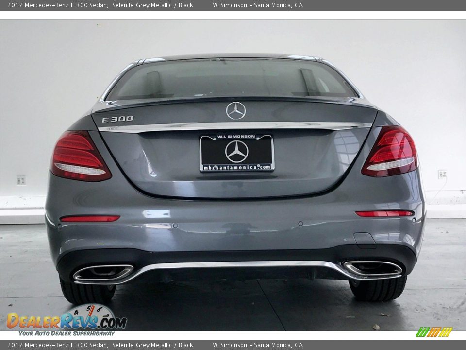 2017 Mercedes-Benz E 300 Sedan Selenite Grey Metallic / Black Photo #3