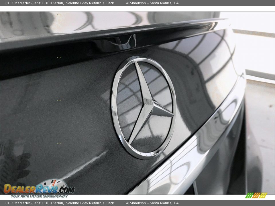 2017 Mercedes-Benz E 300 Sedan Selenite Grey Metallic / Black Photo #7