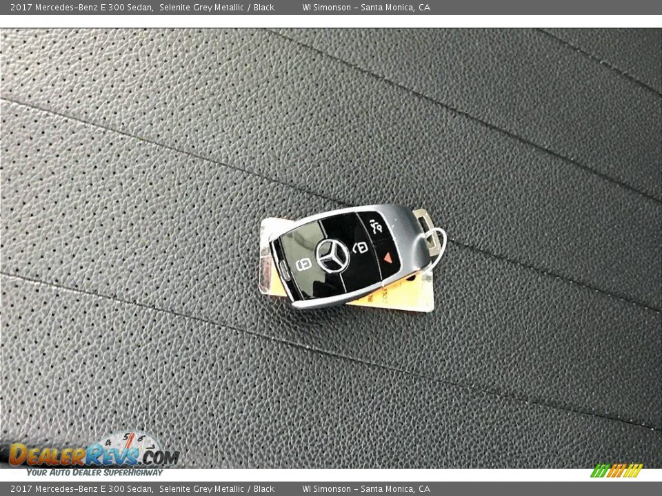 2017 Mercedes-Benz E 300 Sedan Selenite Grey Metallic / Black Photo #11