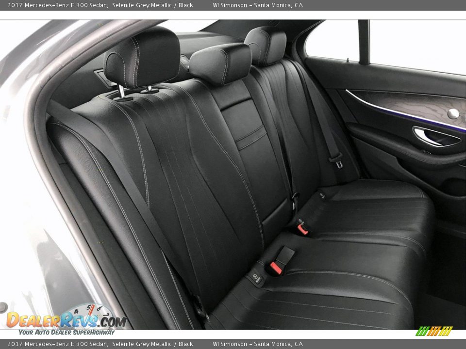 2017 Mercedes-Benz E 300 Sedan Selenite Grey Metallic / Black Photo #13
