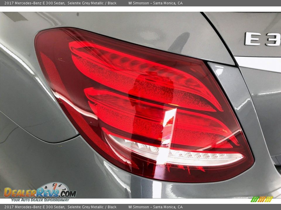 2017 Mercedes-Benz E 300 Sedan Selenite Grey Metallic / Black Photo #26