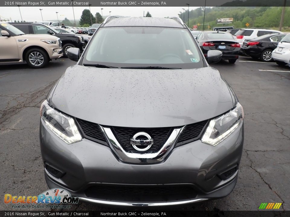 2016 Nissan Rogue SV Gun Metallic / Charcoal Photo #3