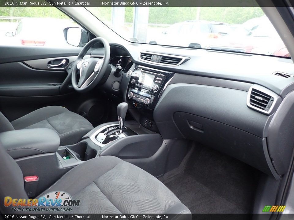 Dashboard of 2016 Nissan Rogue SV Photo #6