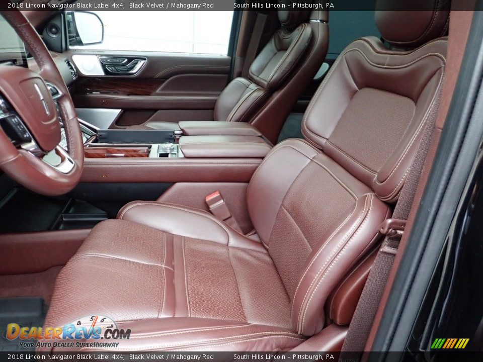 Front Seat of 2018 Lincoln Navigator Black Label 4x4 Photo #16