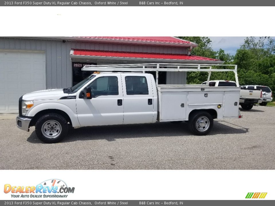 2013 Ford F350 Super Duty XL Regular Cab Chassis Oxford White / Steel Photo #2