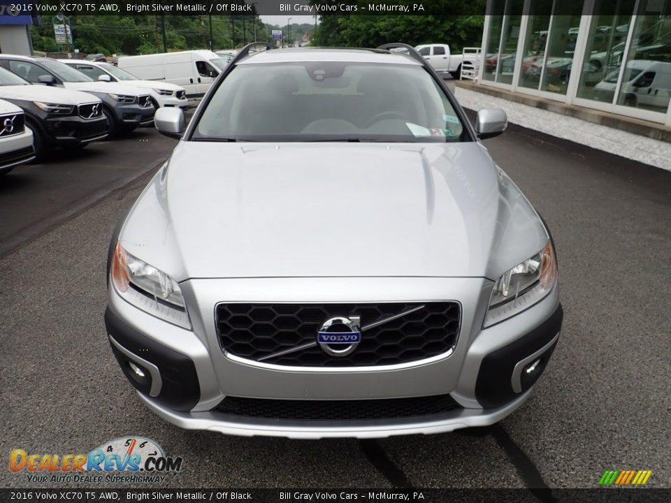2016 Volvo XC70 T5 AWD Bright Silver Metallic / Off Black Photo #9