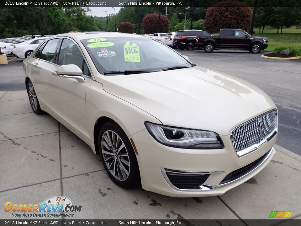 Front 3/4 View of 2018 Lincoln MKZ Select AWD Photo #8