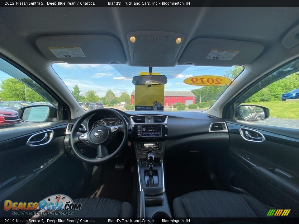2019 Nissan Sentra S Deep Blue Pearl / Charcoal Photo #11