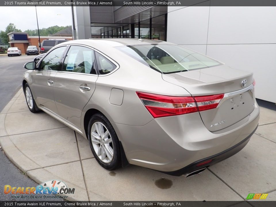 2015 Toyota Avalon XLE Premium Creme Brulee Mica / Almond Photo #3