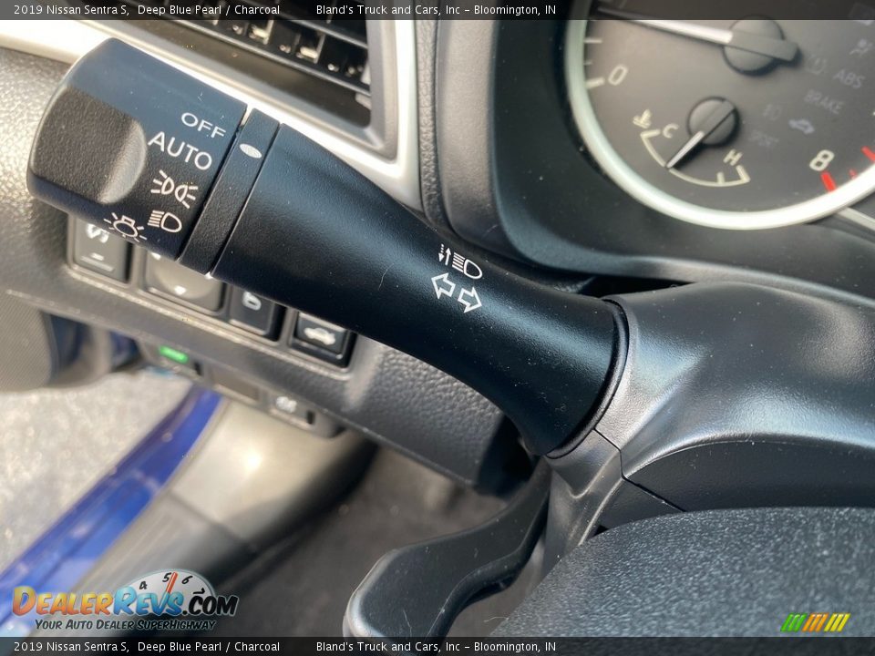 2019 Nissan Sentra S Deep Blue Pearl / Charcoal Photo #16