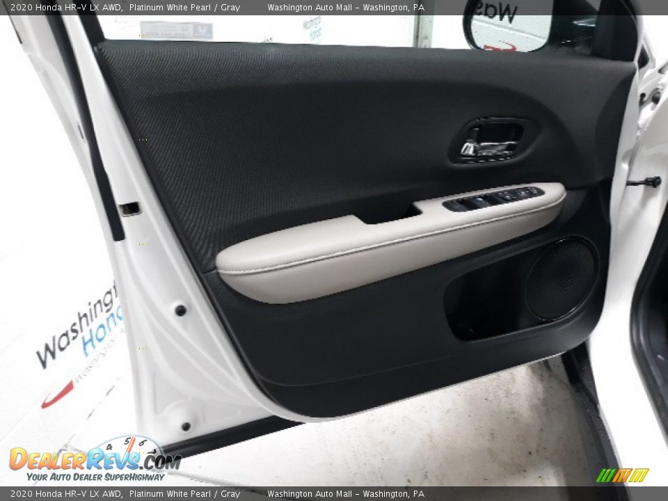 2020 Honda HR-V LX AWD Platinum White Pearl / Gray Photo #26