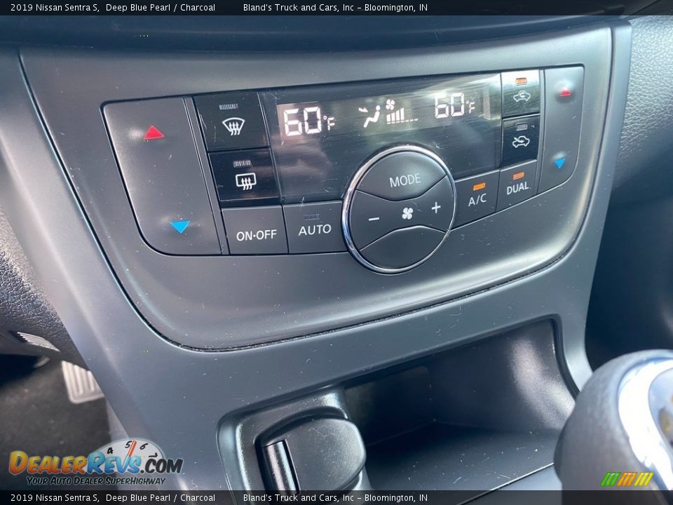 2019 Nissan Sentra S Deep Blue Pearl / Charcoal Photo #22