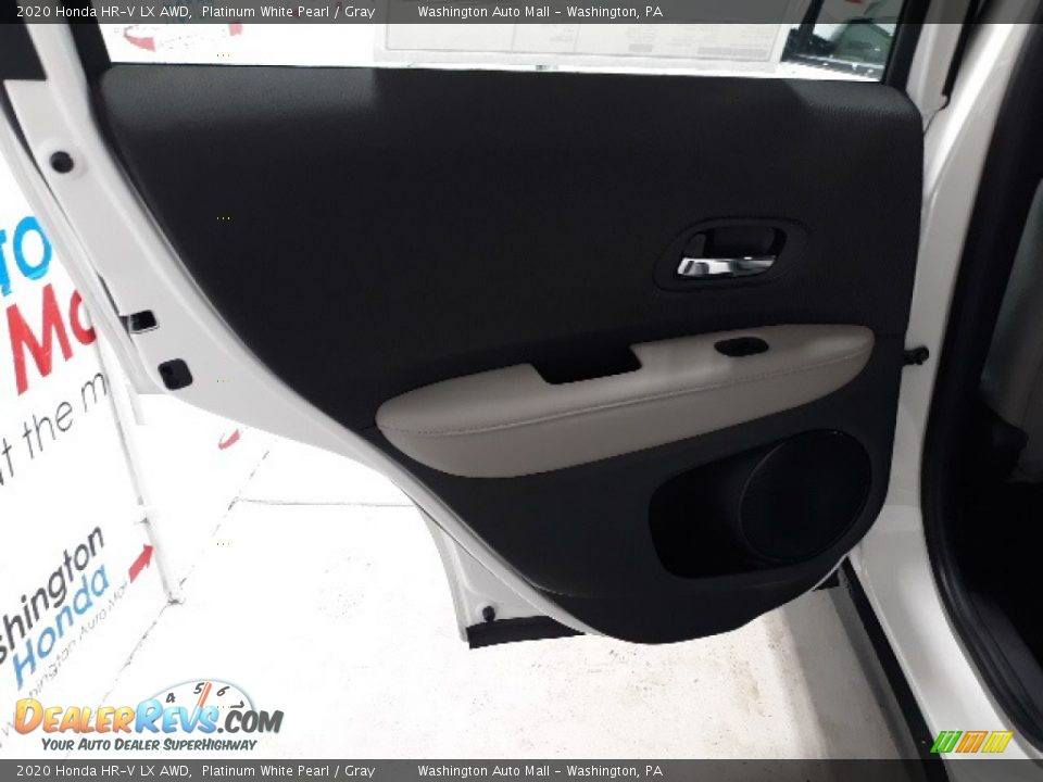 2020 Honda HR-V LX AWD Platinum White Pearl / Gray Photo #31