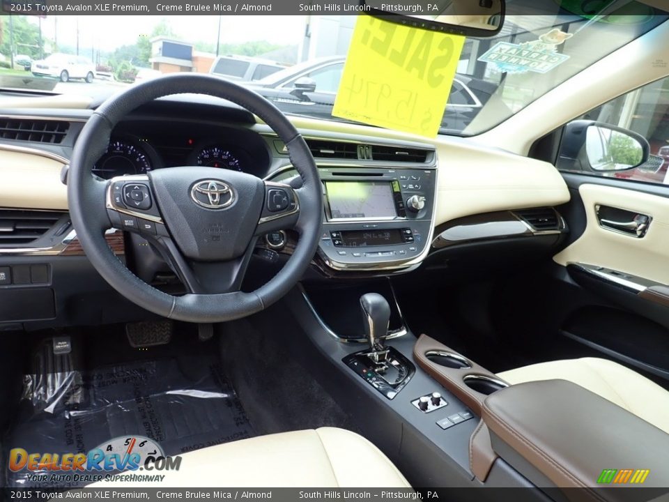 2015 Toyota Avalon XLE Premium Creme Brulee Mica / Almond Photo #18