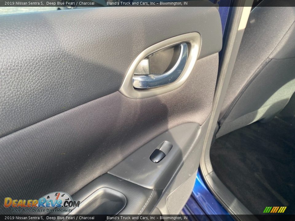 2019 Nissan Sentra S Deep Blue Pearl / Charcoal Photo #26