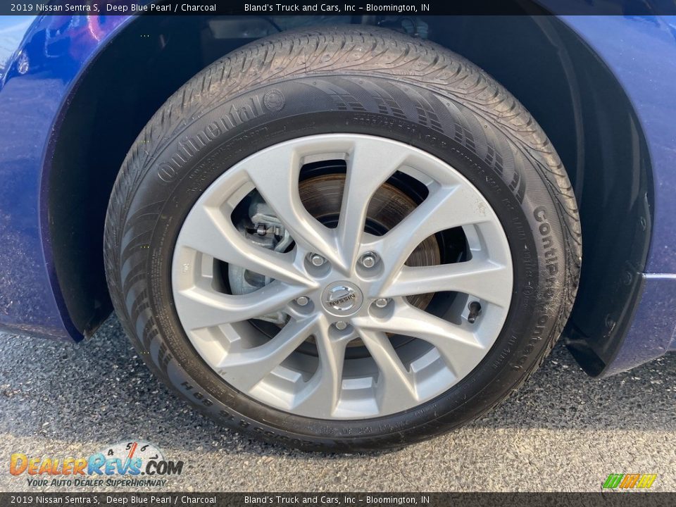 2019 Nissan Sentra S Deep Blue Pearl / Charcoal Photo #28