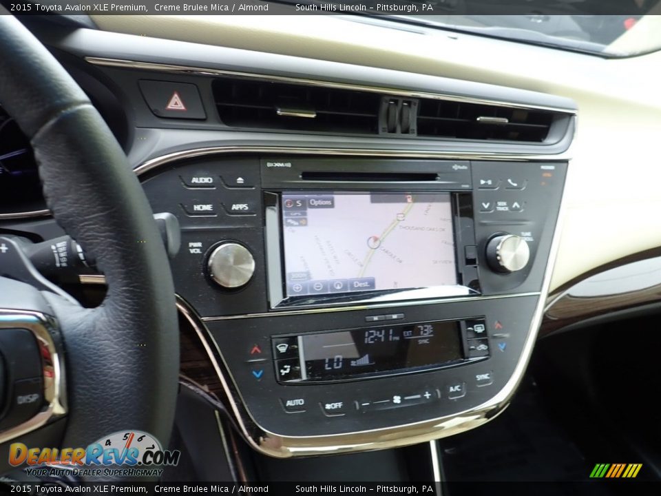 2015 Toyota Avalon XLE Premium Creme Brulee Mica / Almond Photo #22
