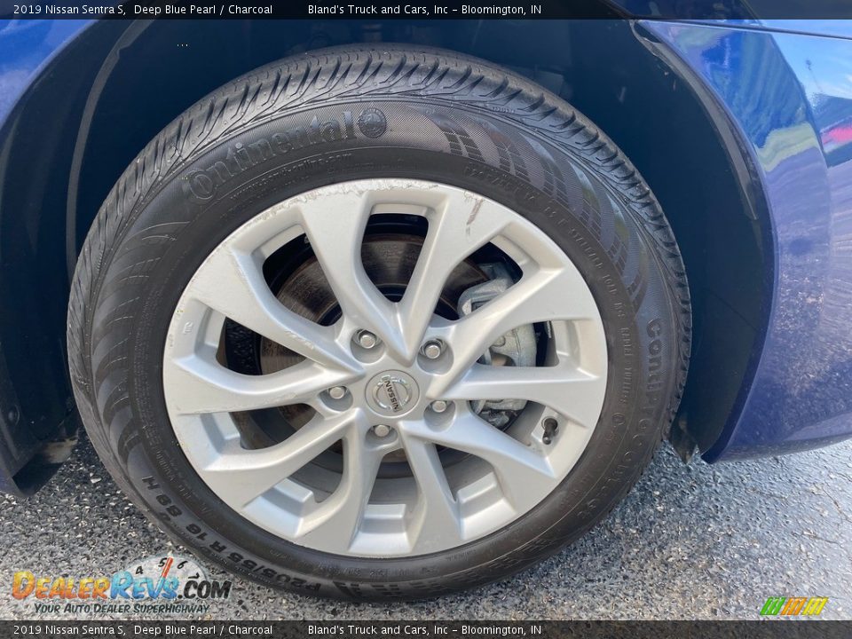 2019 Nissan Sentra S Deep Blue Pearl / Charcoal Photo #29