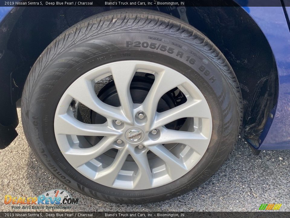 2019 Nissan Sentra S Deep Blue Pearl / Charcoal Photo #30