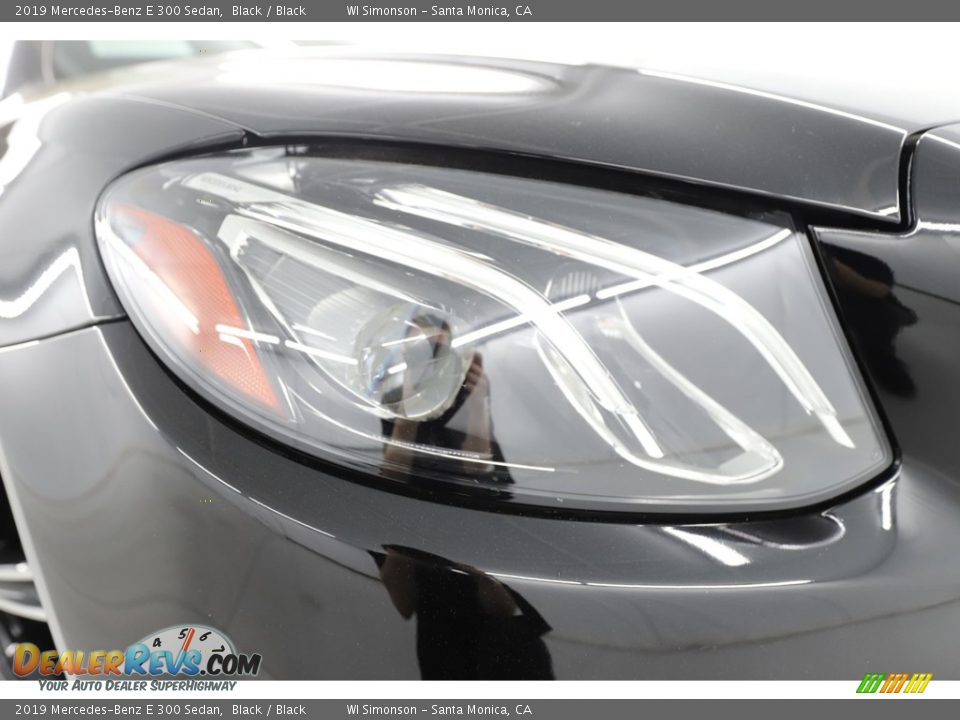 2019 Mercedes-Benz E 300 Sedan Black / Black Photo #3