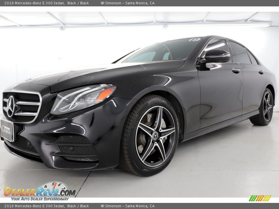 2019 Mercedes-Benz E 300 Sedan Black / Black Photo #13