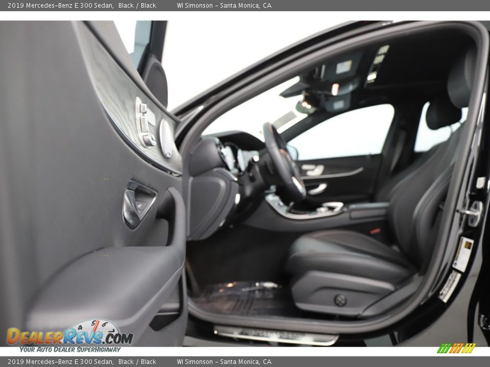 2019 Mercedes-Benz E 300 Sedan Black / Black Photo #21