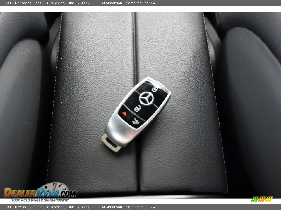 2019 Mercedes-Benz E 300 Sedan Black / Black Photo #28