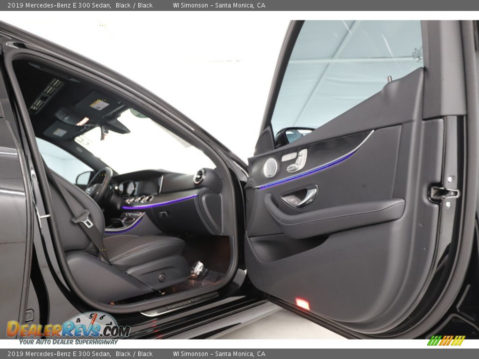 2019 Mercedes-Benz E 300 Sedan Black / Black Photo #31