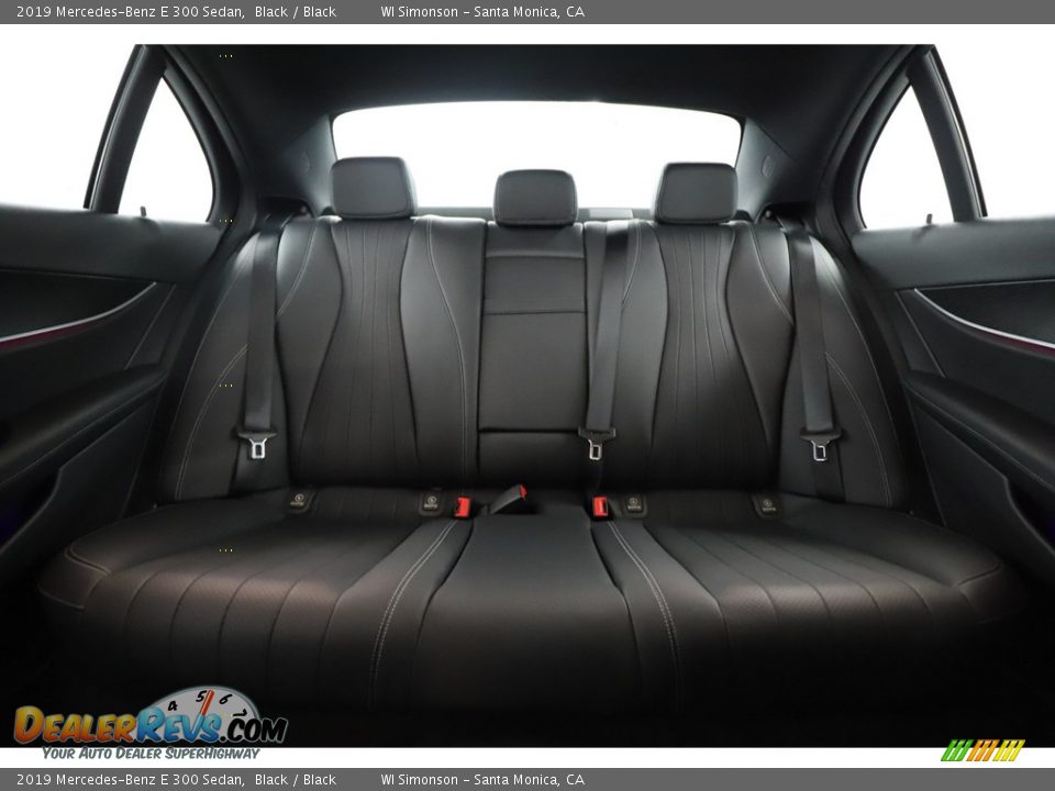 2019 Mercedes-Benz E 300 Sedan Black / Black Photo #33