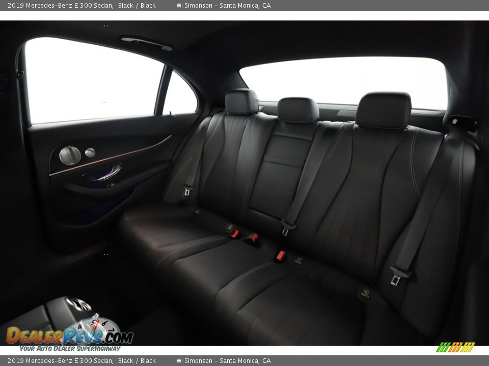 2019 Mercedes-Benz E 300 Sedan Black / Black Photo #35