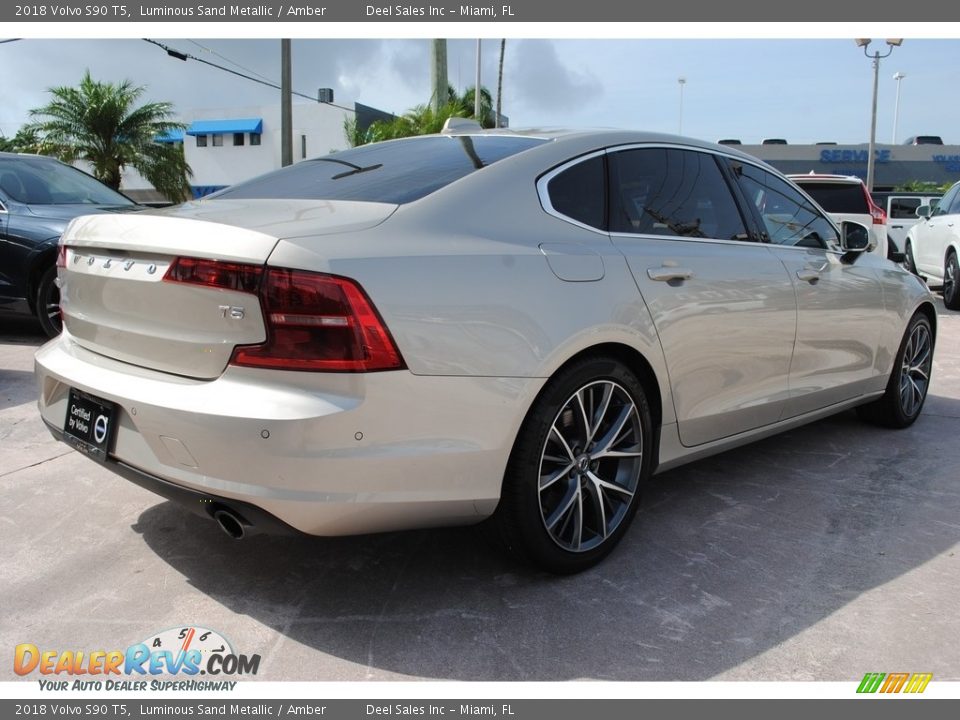 2018 Volvo S90 T5 Luminous Sand Metallic / Amber Photo #10