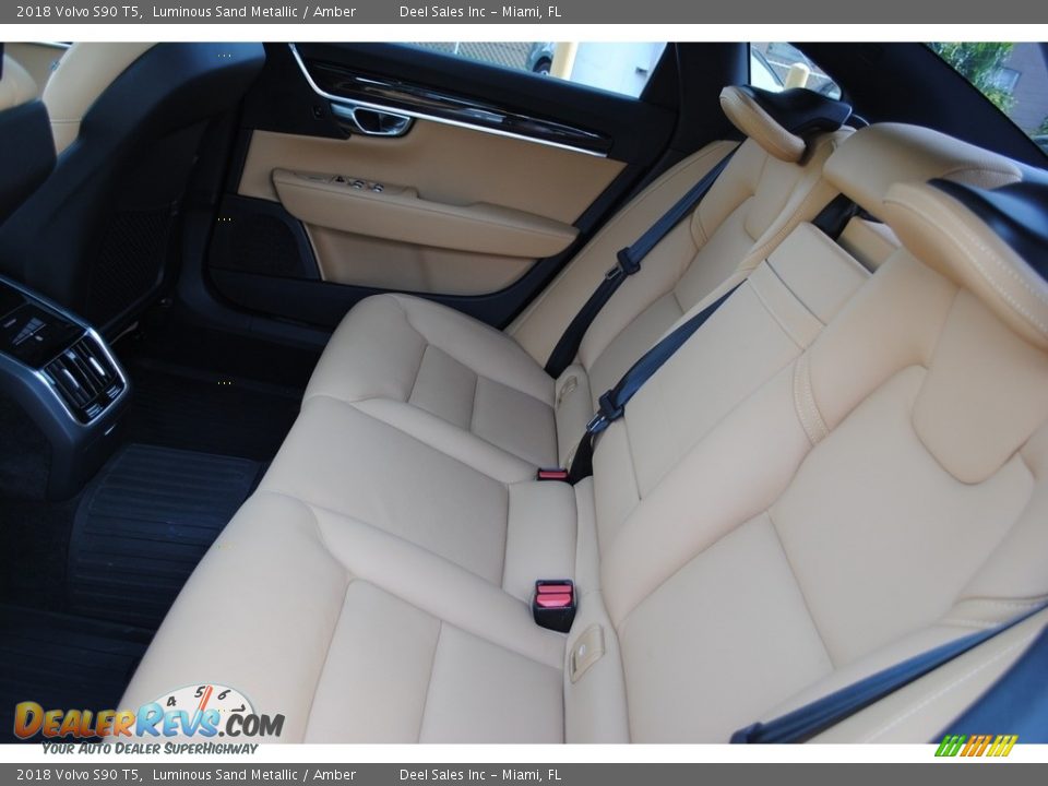 Rear Seat of 2018 Volvo S90 T5 Photo #12