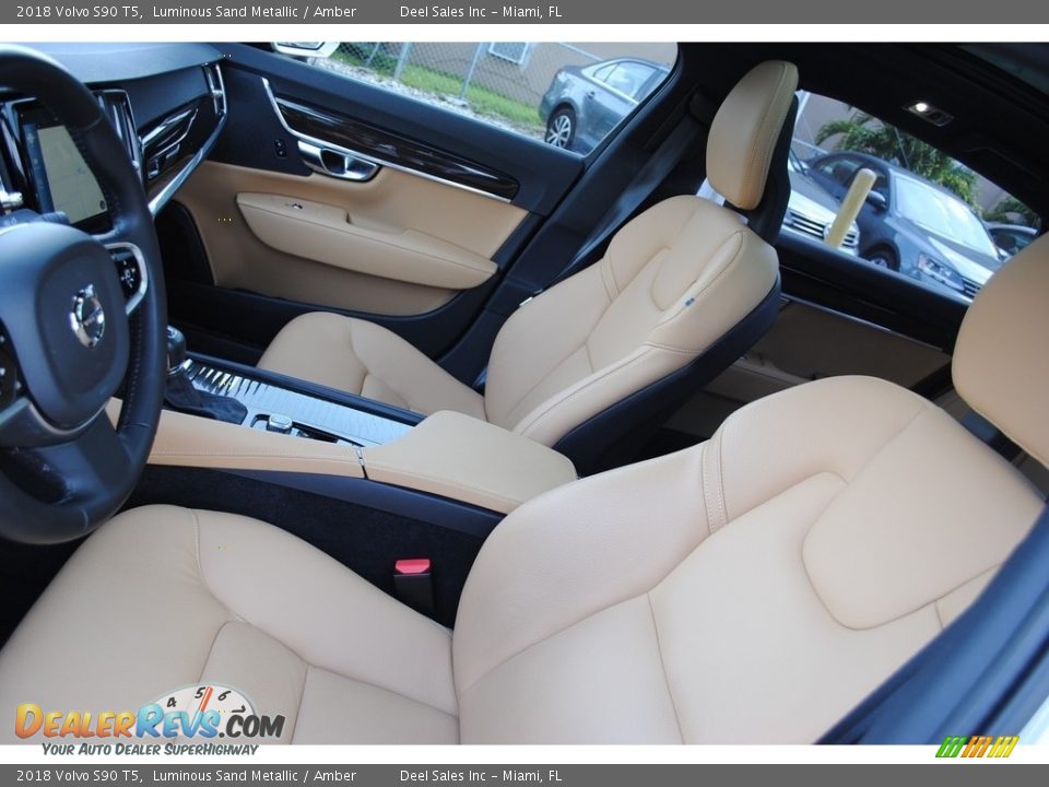 Front Seat of 2018 Volvo S90 T5 Photo #14