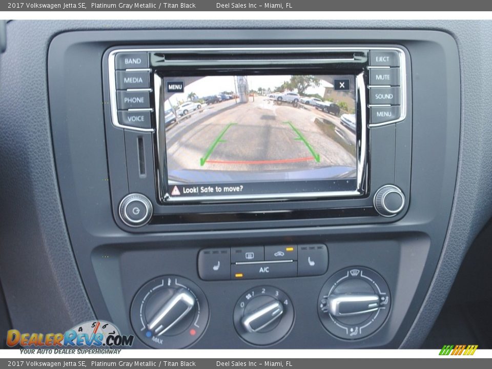 2017 Volkswagen Jetta SE Platinum Gray Metallic / Titan Black Photo #17