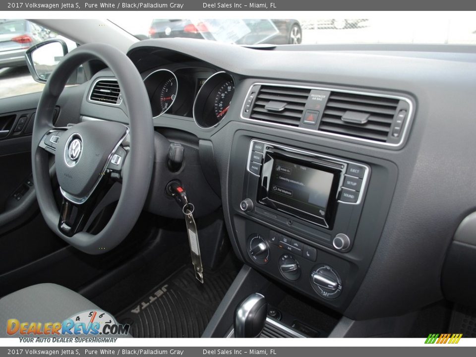 2017 Volkswagen Jetta S Pure White / Black/Palladium Gray Photo #19