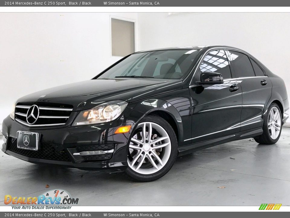 Front 3/4 View of 2014 Mercedes-Benz C 250 Sport Photo #12