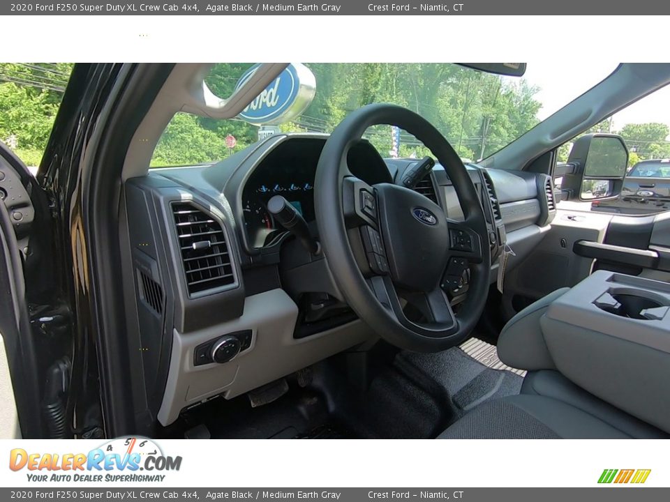 2020 Ford F250 Super Duty XL Crew Cab 4x4 Agate Black / Medium Earth Gray Photo #10