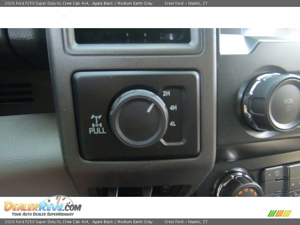 2020 Ford F250 Super Duty XL Crew Cab 4x4 Agate Black / Medium Earth Gray Photo #16