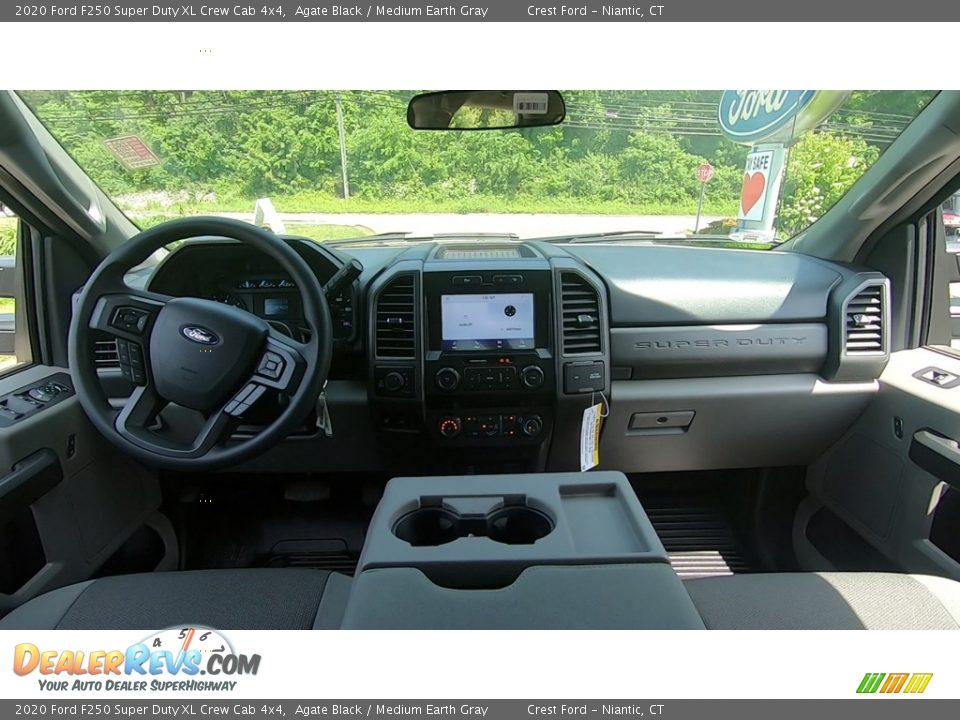 2020 Ford F250 Super Duty XL Crew Cab 4x4 Agate Black / Medium Earth Gray Photo #18
