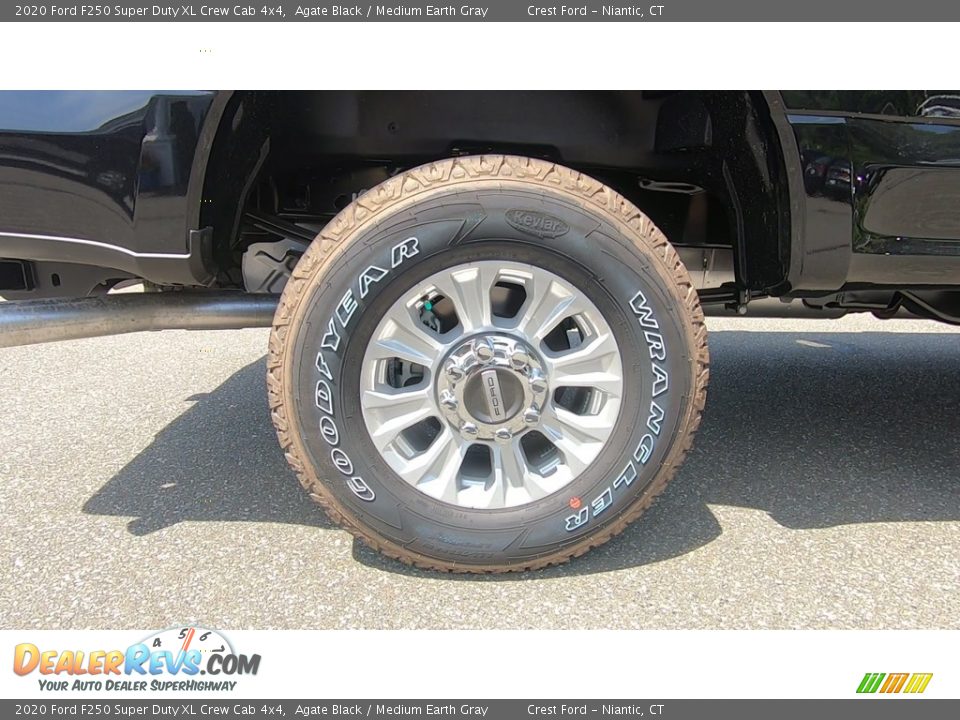 2020 Ford F250 Super Duty XL Crew Cab 4x4 Agate Black / Medium Earth Gray Photo #21