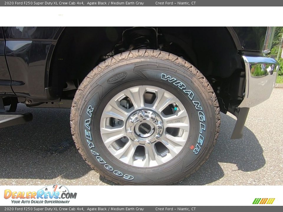 2020 Ford F250 Super Duty XL Crew Cab 4x4 Agate Black / Medium Earth Gray Photo #26