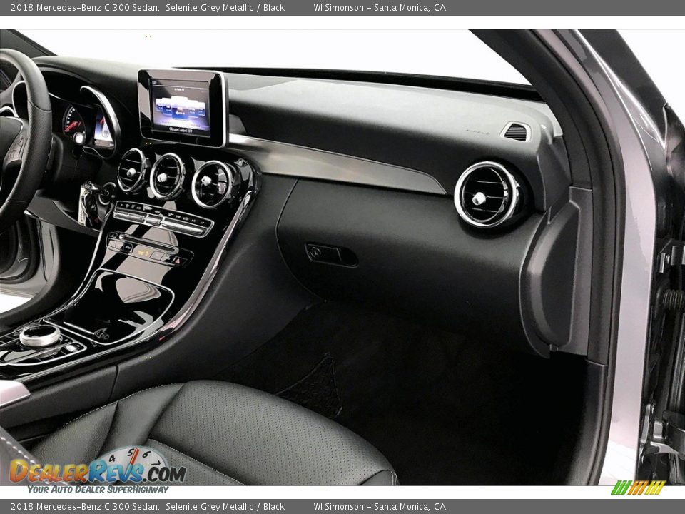 2018 Mercedes-Benz C 300 Sedan Selenite Grey Metallic / Black Photo #28