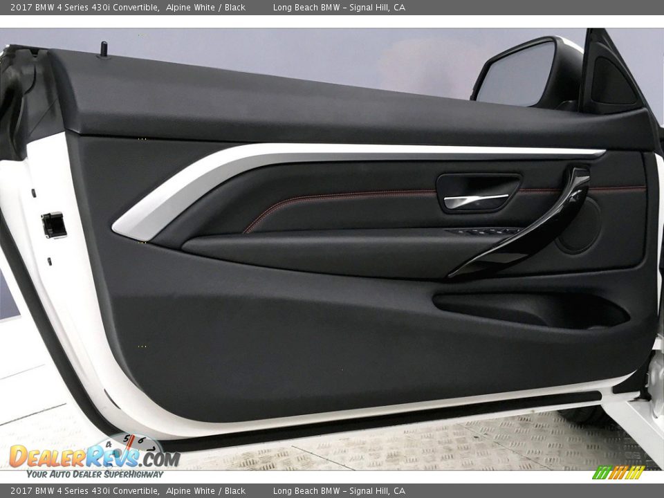 Door Panel of 2017 BMW 4 Series 430i Convertible Photo #23