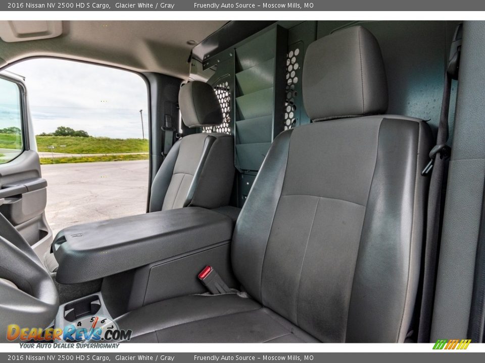 2016 Nissan NV 2500 HD S Cargo Glacier White / Gray Photo #18