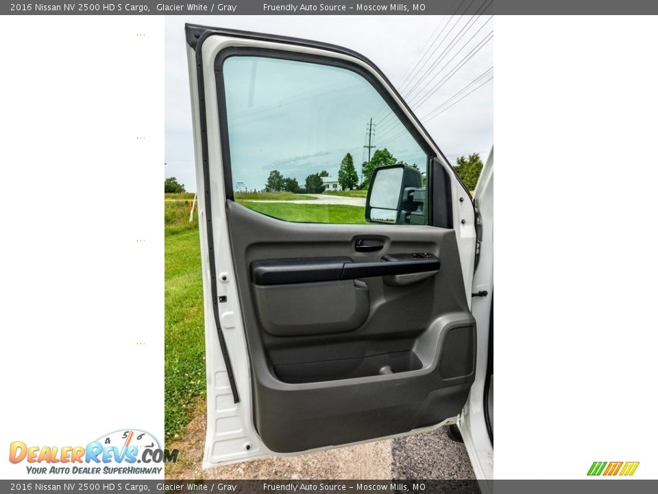 2016 Nissan NV 2500 HD S Cargo Glacier White / Gray Photo #21