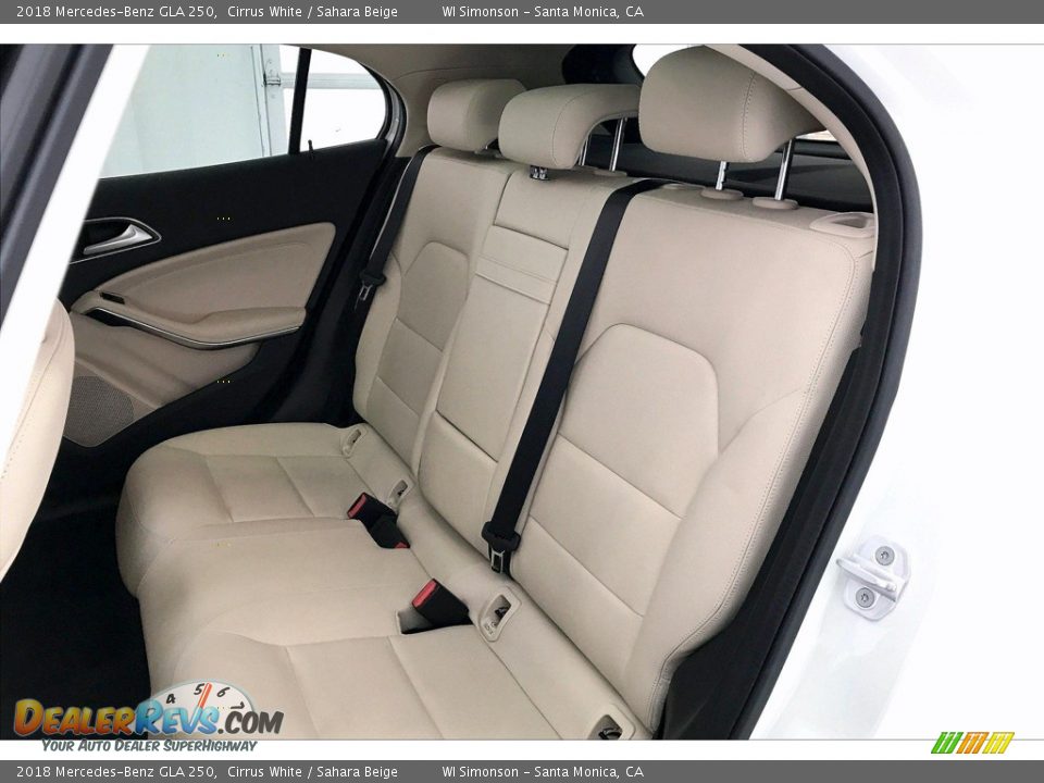 2018 Mercedes-Benz GLA 250 Cirrus White / Sahara Beige Photo #15