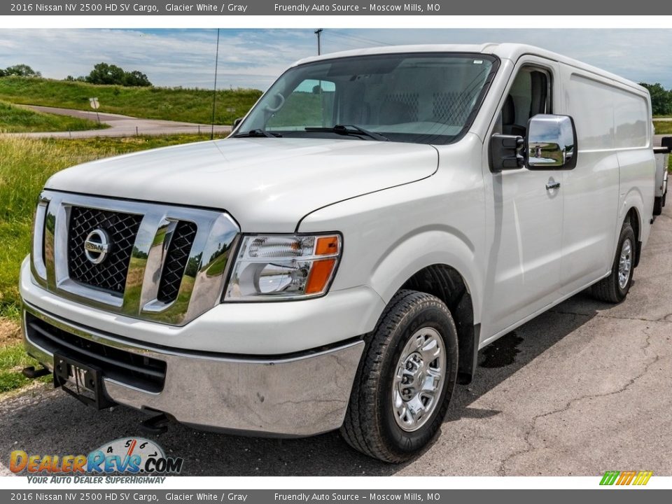 Front 3/4 View of 2016 Nissan NV 2500 HD SV Cargo Photo #8